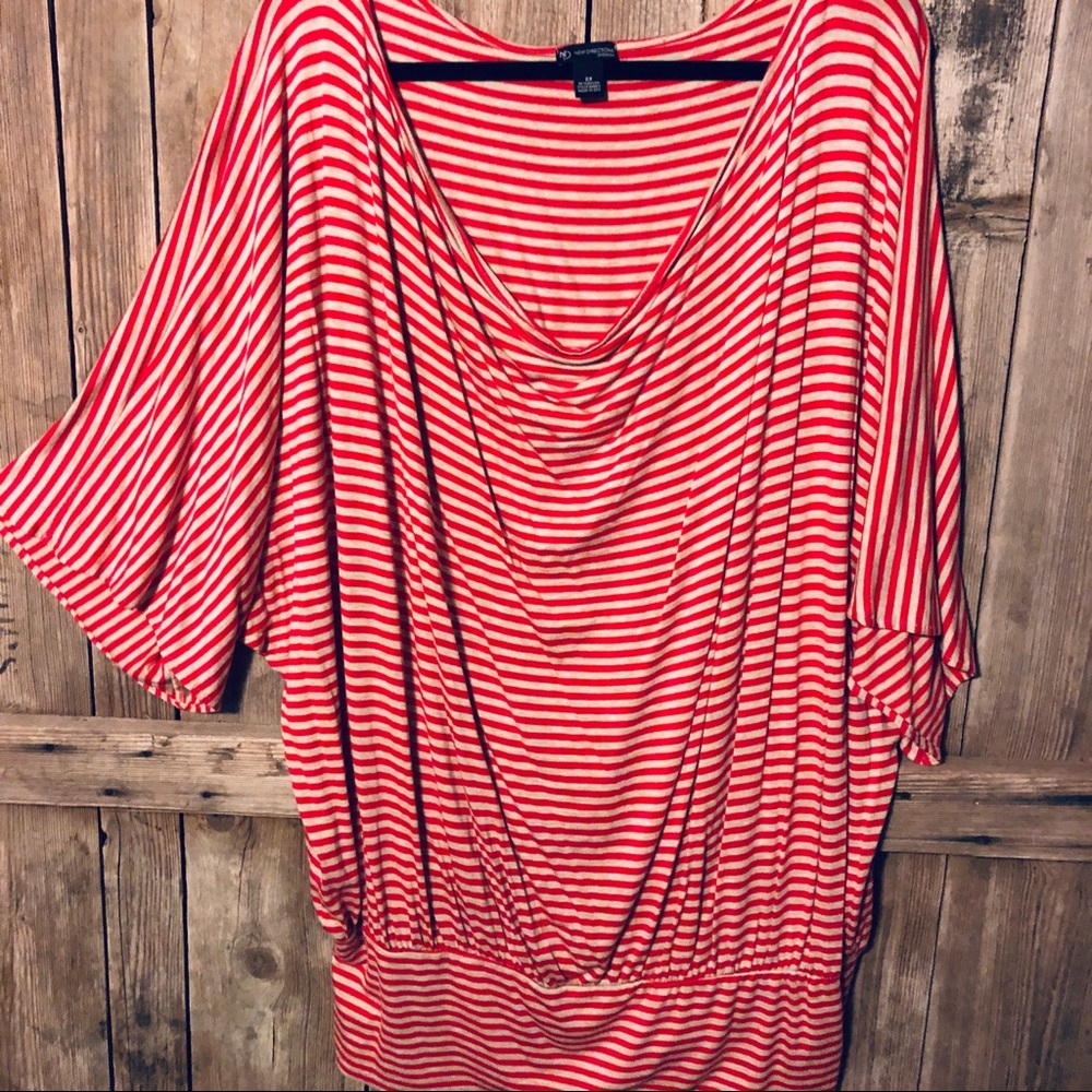 Scoop Neck bat sleeve striped top